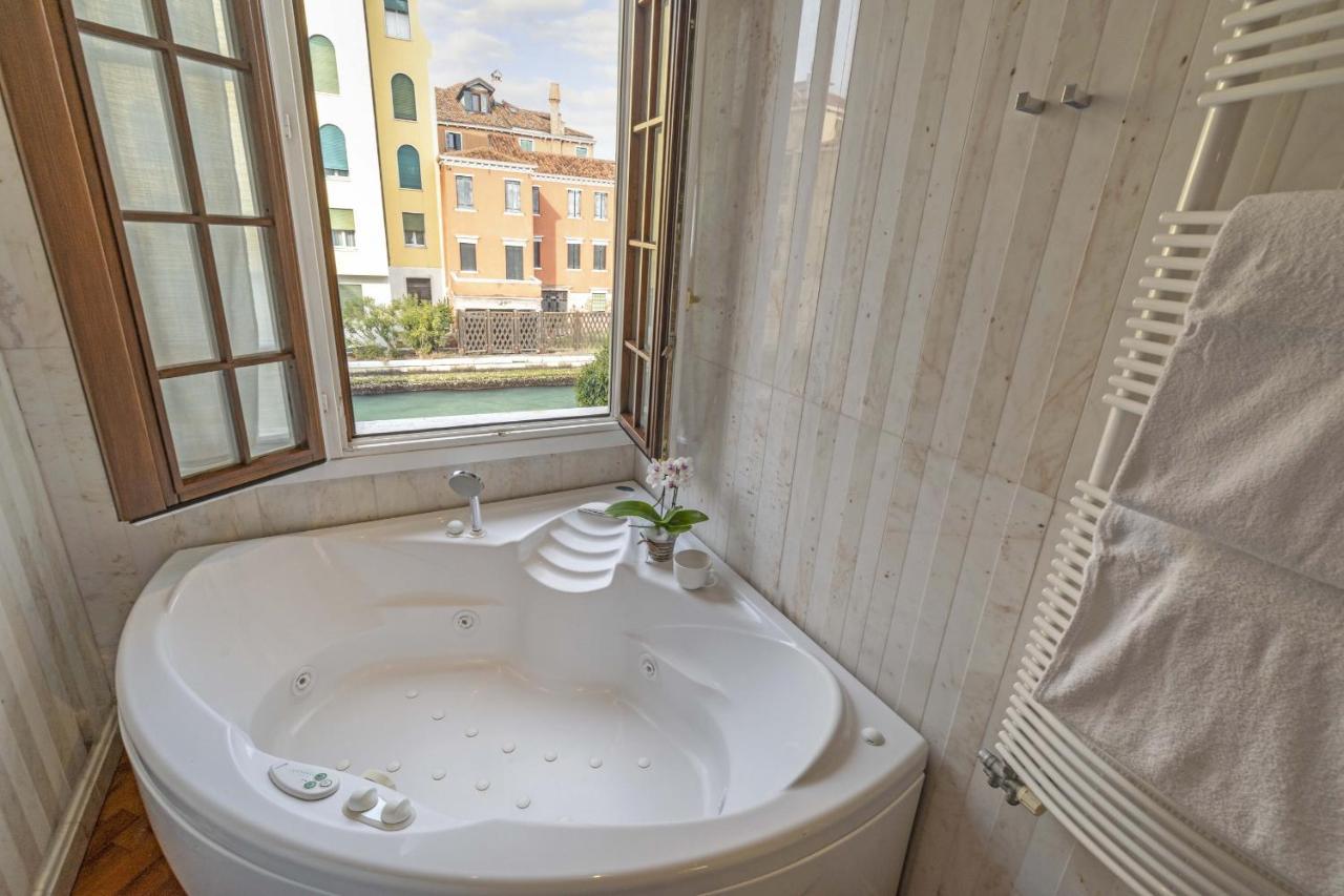 Tolentini Canal View & Terrace By Wonderful Italy Benátky Exteriér fotografie